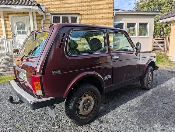 Lada Niva 2008 photo 2