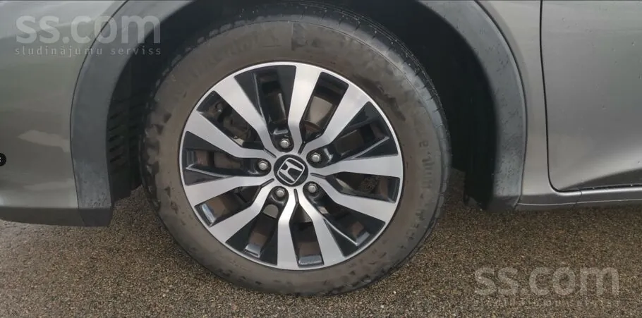 Honda Civic 2015 photo 2