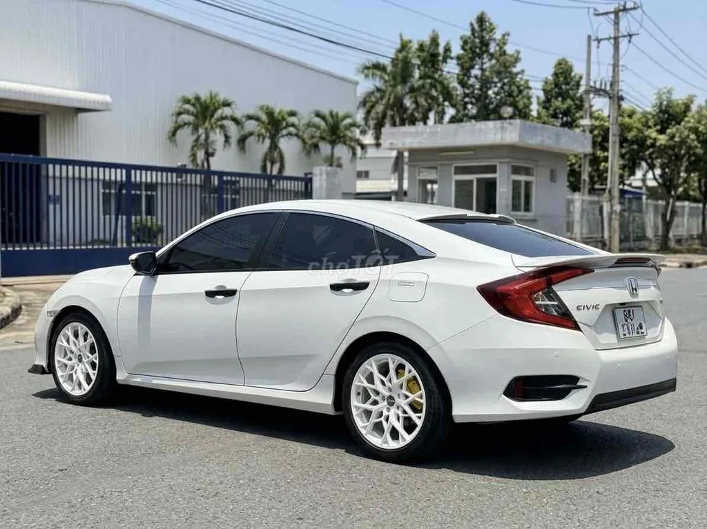 Honda Civic 2020 photo 5