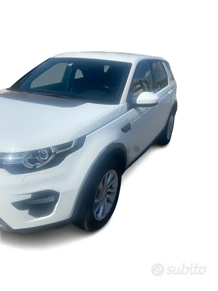 Land Rover Discovery Sport 2018 photo 2