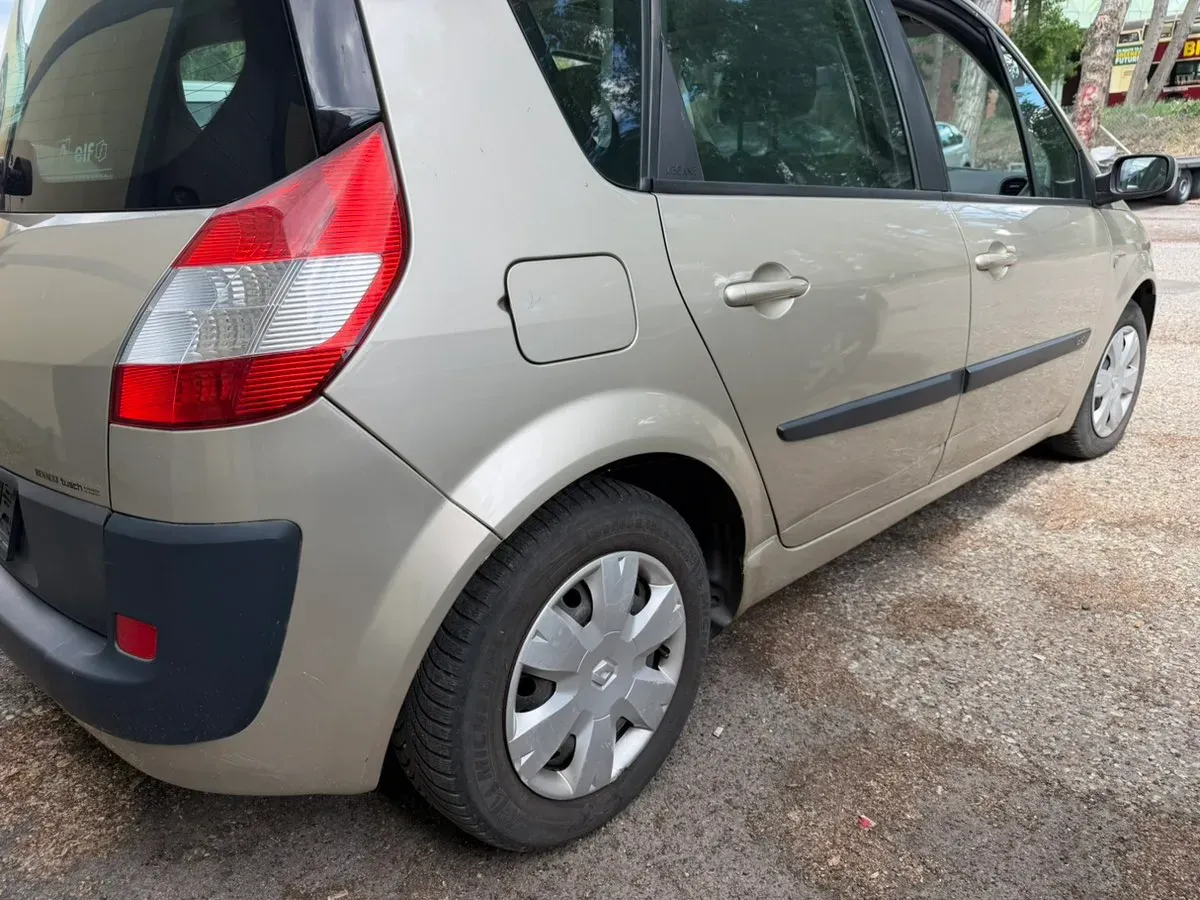 Renault Scenic 2006 photo 3