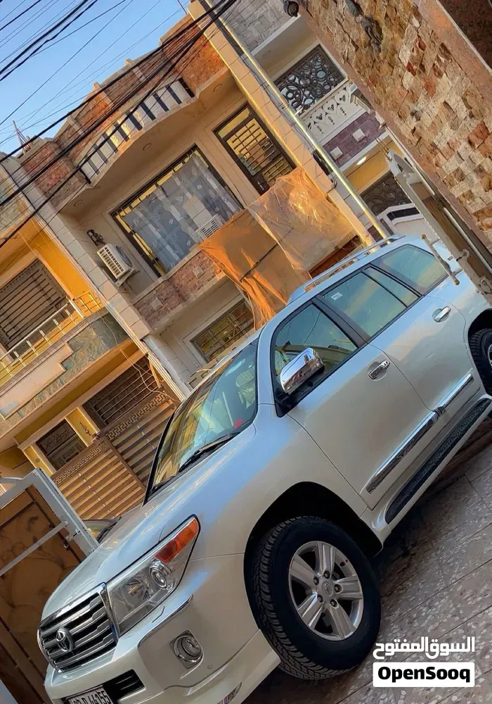 Toyota Land Cruiser Gxr 2014 photo 2