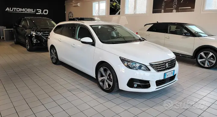 Peugeot 308 2019 photo 3
