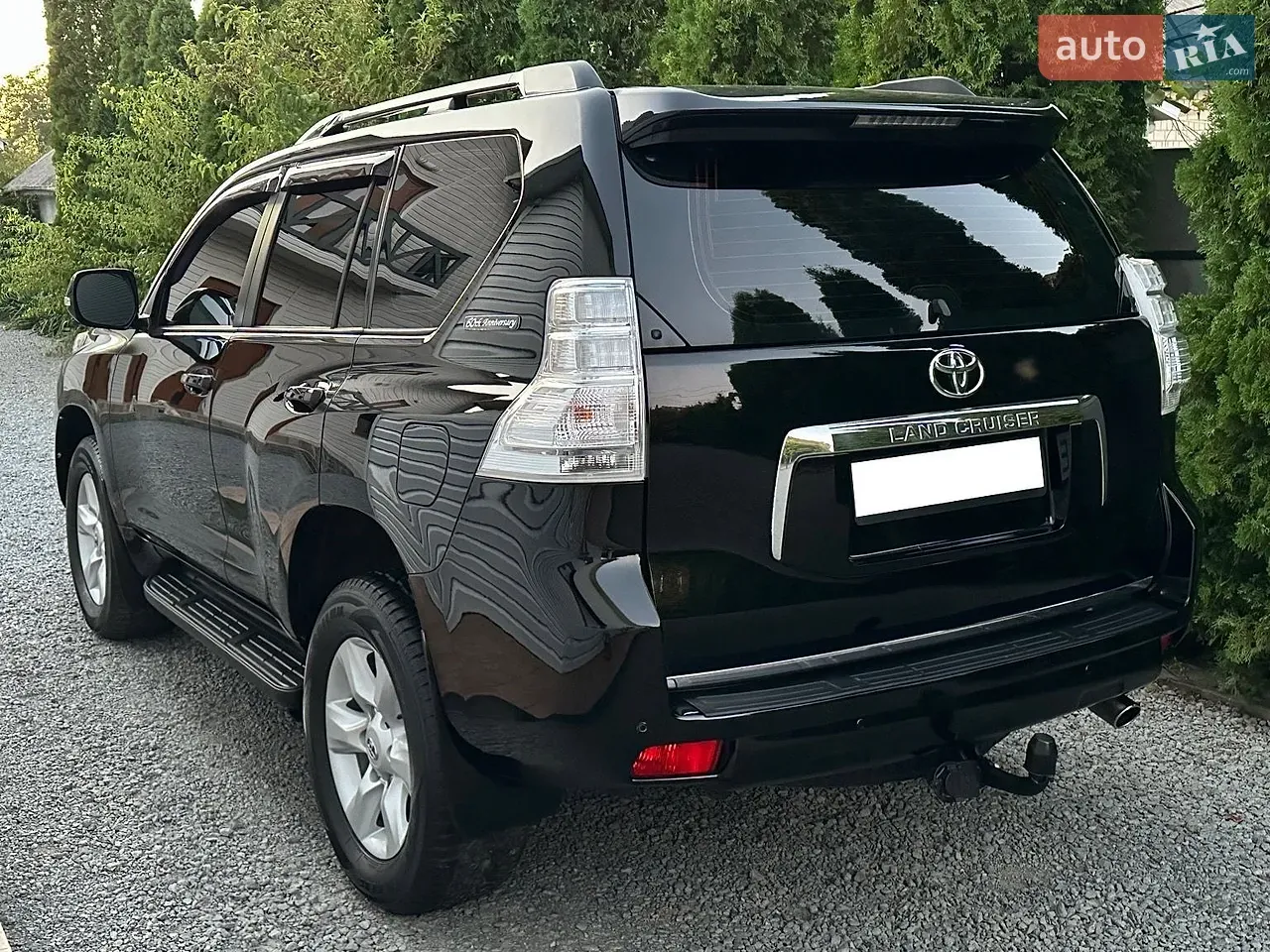 Toyota Land Cruiser Prado 2011 photo 2