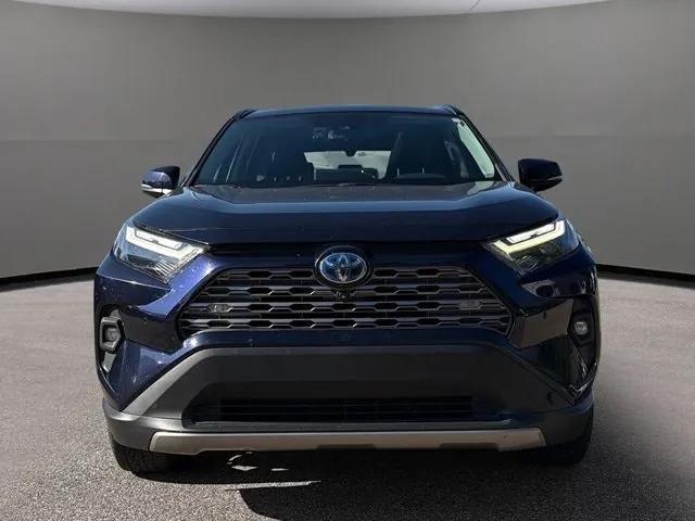 Toyota Rav4 2023 photo 3