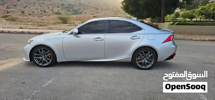 Lexus Is 250 2014 photo 4