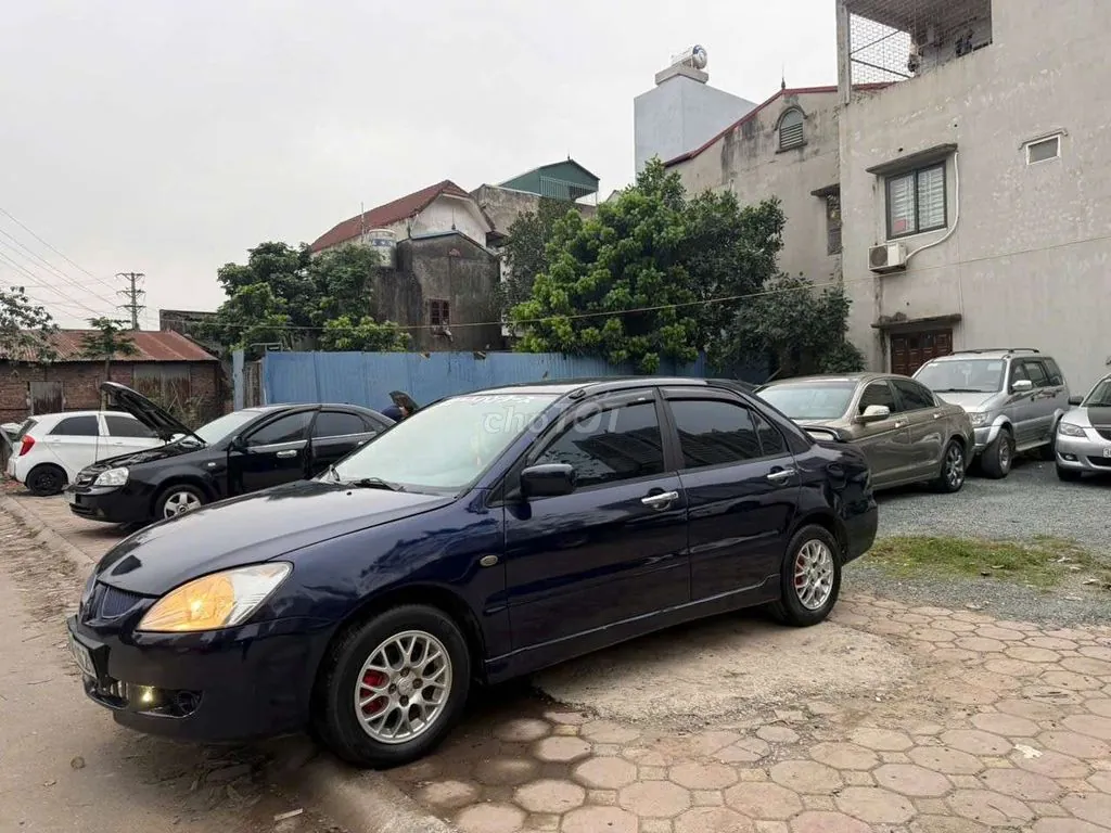 Mitsubishi Lancer 2005 photo 3