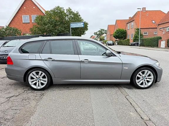 BMW 320D 2011 photo 2