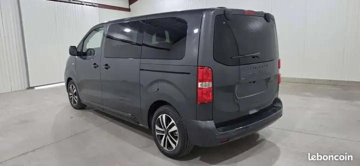 Peugeot Traveller 2026 photo 3