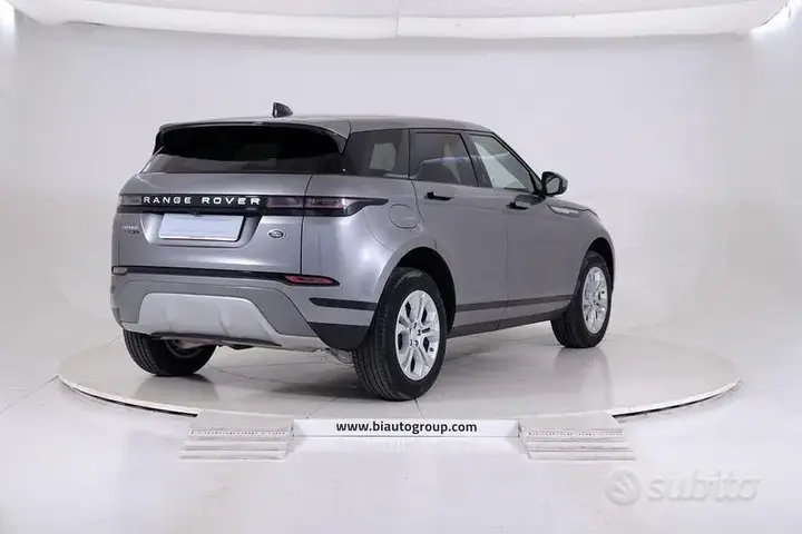 Land Rover Evoque 2020 photo 2