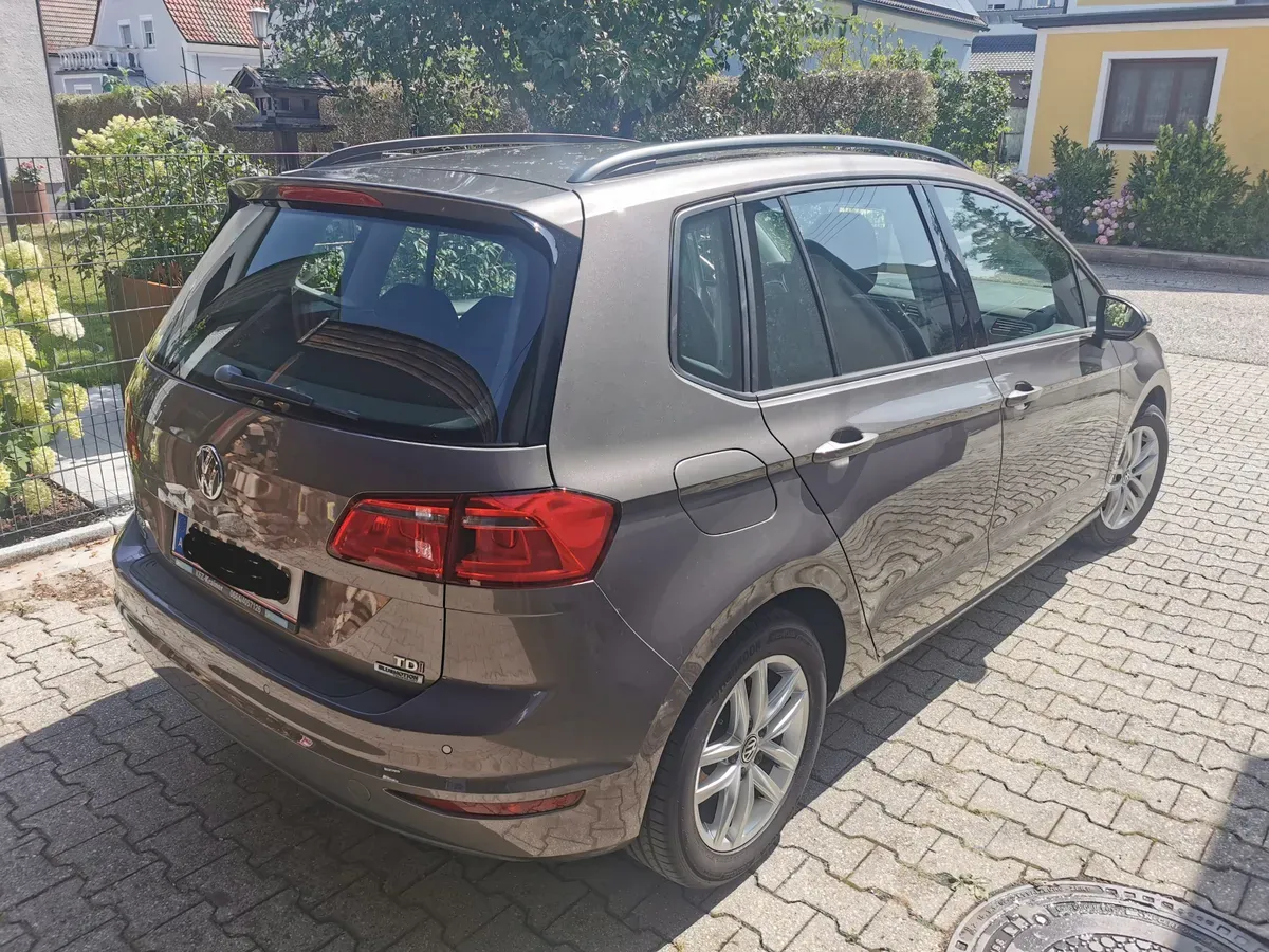 Volkswagen Golf 2014 photo 2