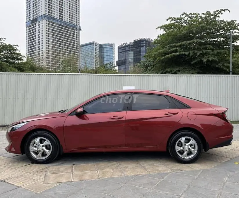 Hyundai Elantra 2024 photo 3