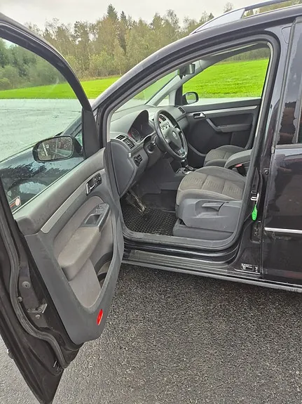 Volkswagen Touran 2007 photo 5