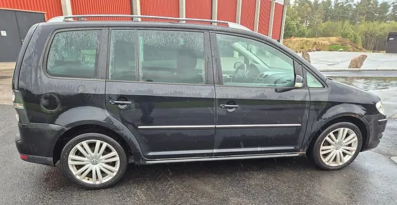 Volkswagen Touran 2007 photo 3