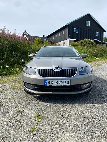 Skoda Octavia 2014 photo 4