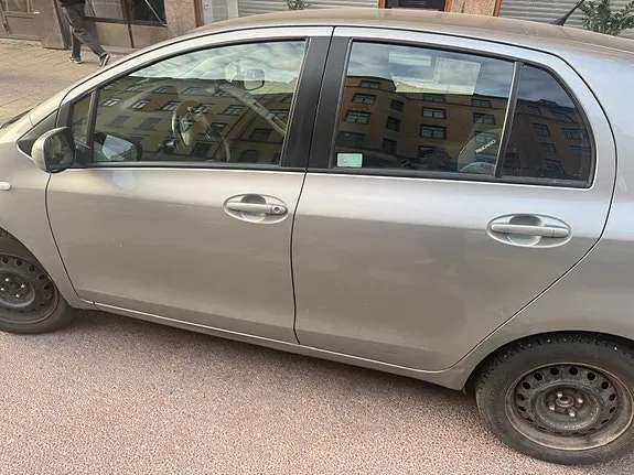Toyota Yaris 2006 photo 4