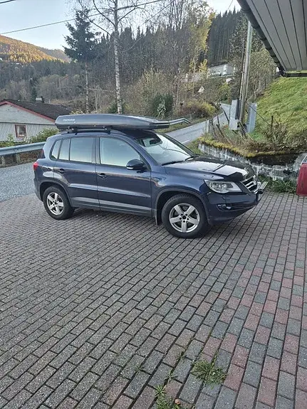 Volkswagen Tiguan 2011 photo 2