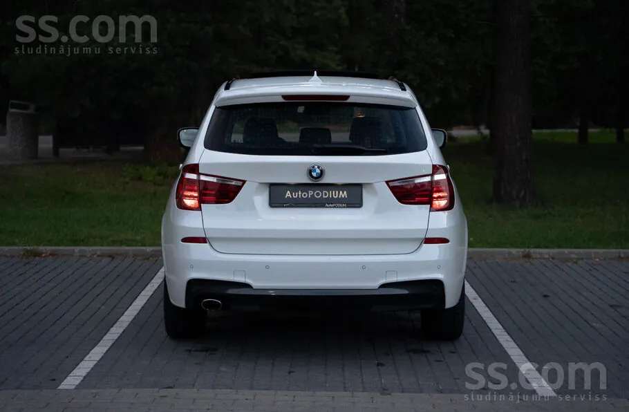BMW X3 2012 photo 4