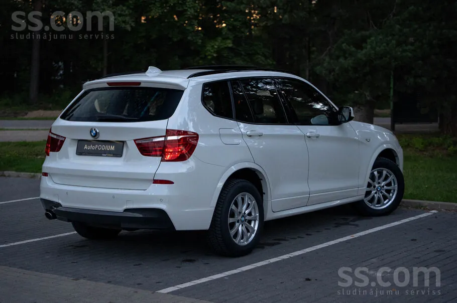 BMW X3 2012 photo 5