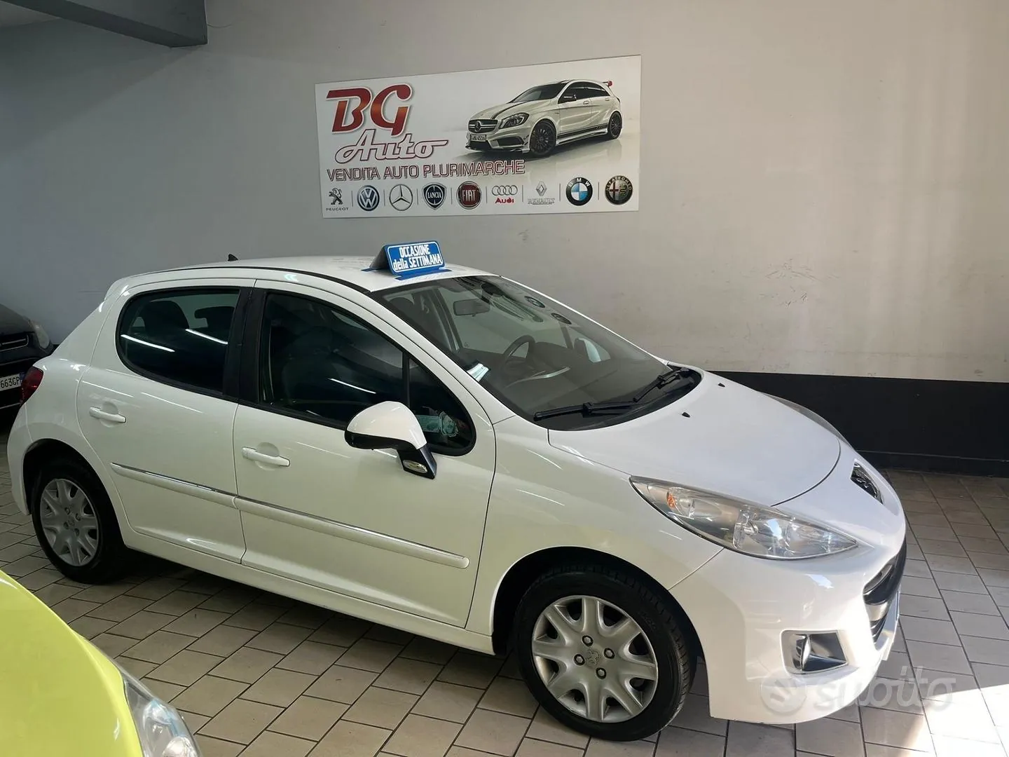 Peugeot 207 2012 photo 4