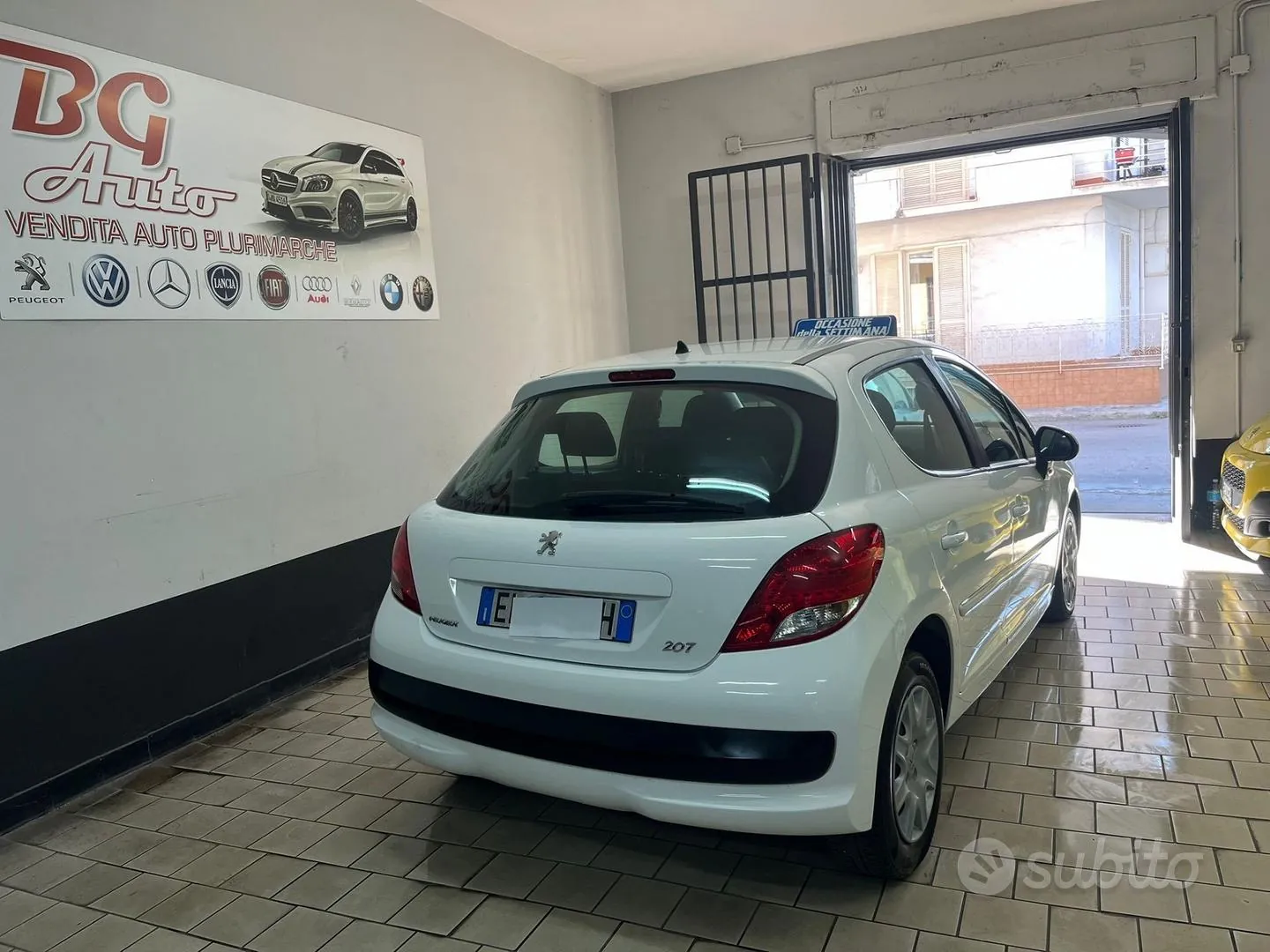 Peugeot 207 2012 photo 5