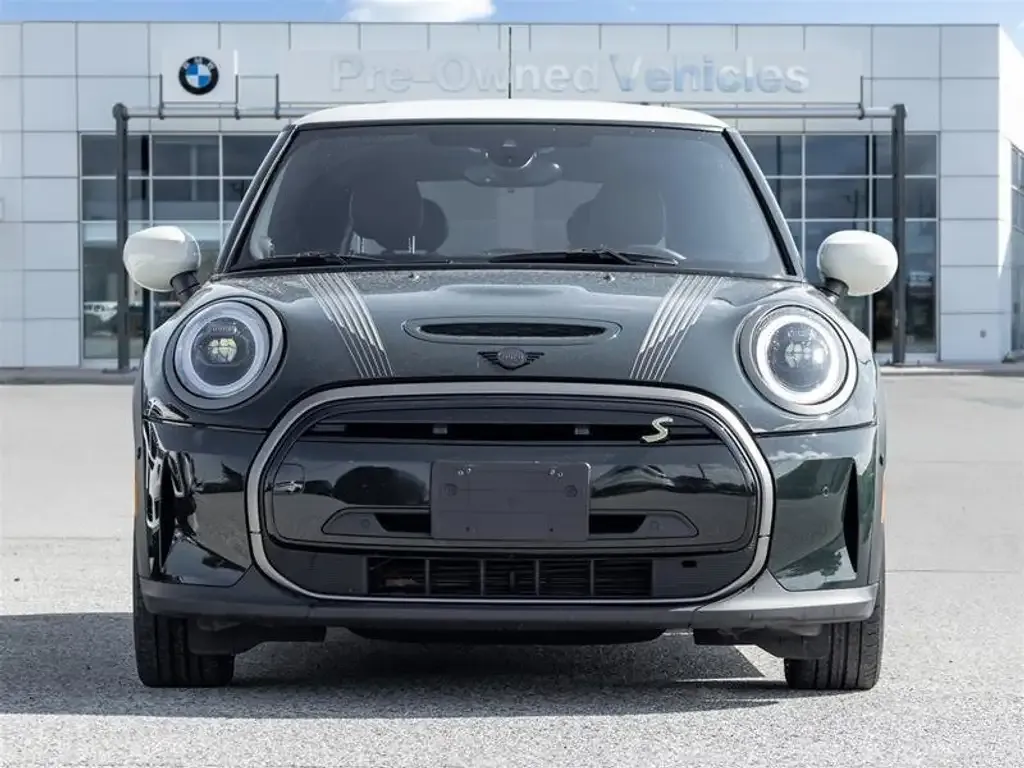 Mini 3 Door 2024 photo 3