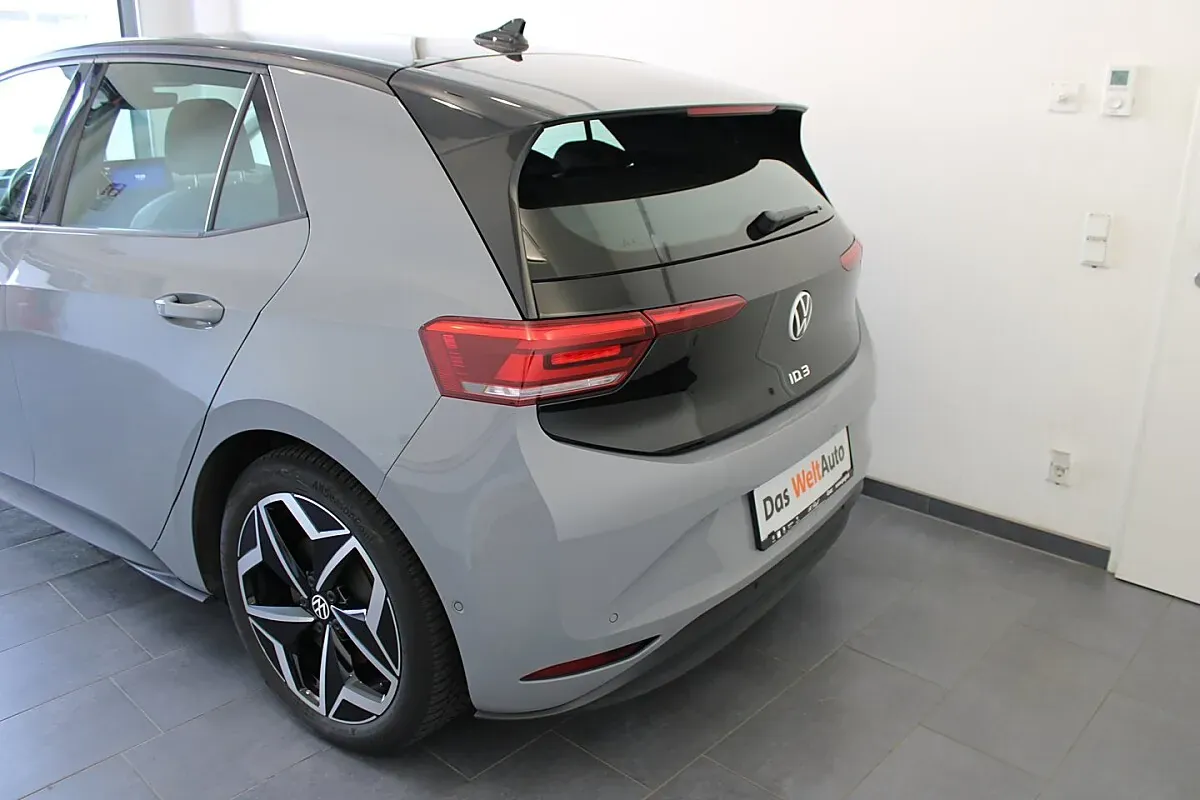Volkswagen Id.3 2022 photo 3