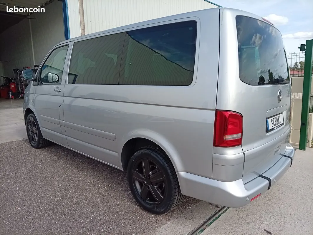 Volkswagen Multivan 2012 photo 3