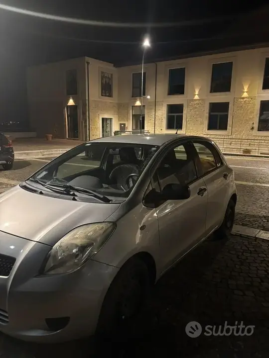 Toyota Yaris 2008 photo 3