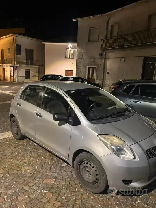 Toyota Yaris 2008 photo 4