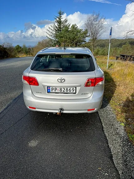 Toyota Avensis 2009 photo 4