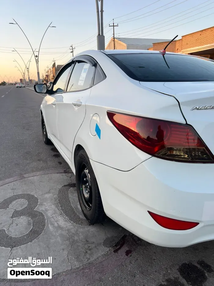 Hyundai Accent 2016 photo 3