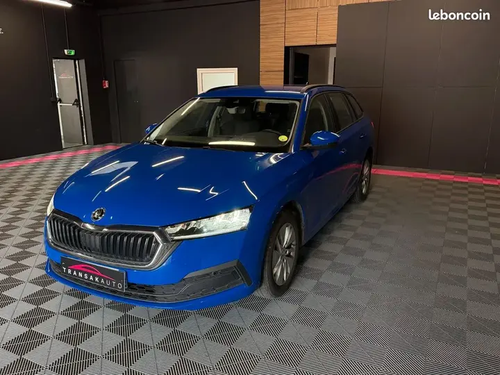 Skoda Octavia 2023 photo 3