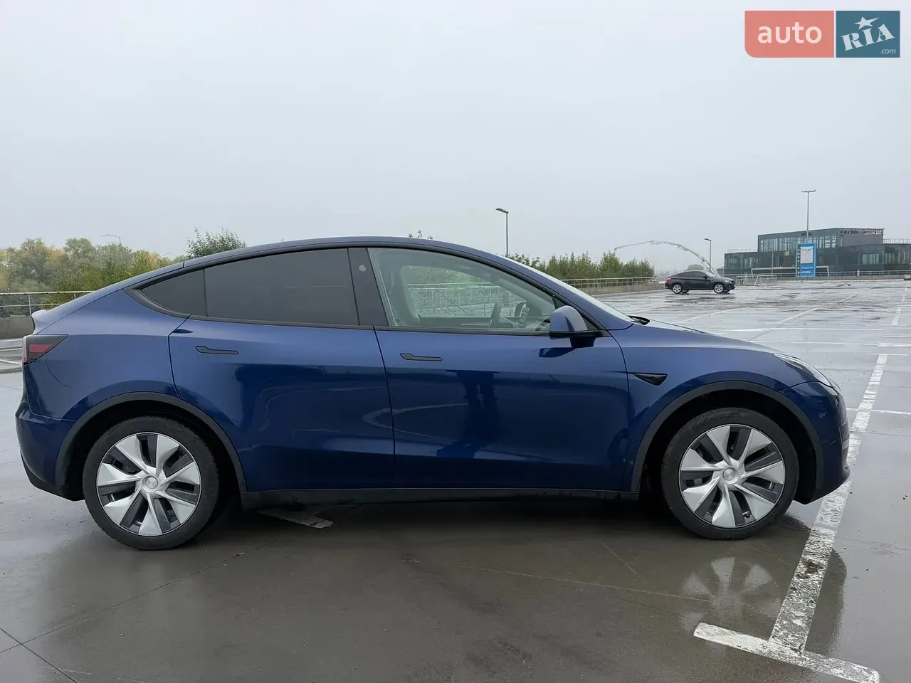 Tesla Model Y 2024 photo 5