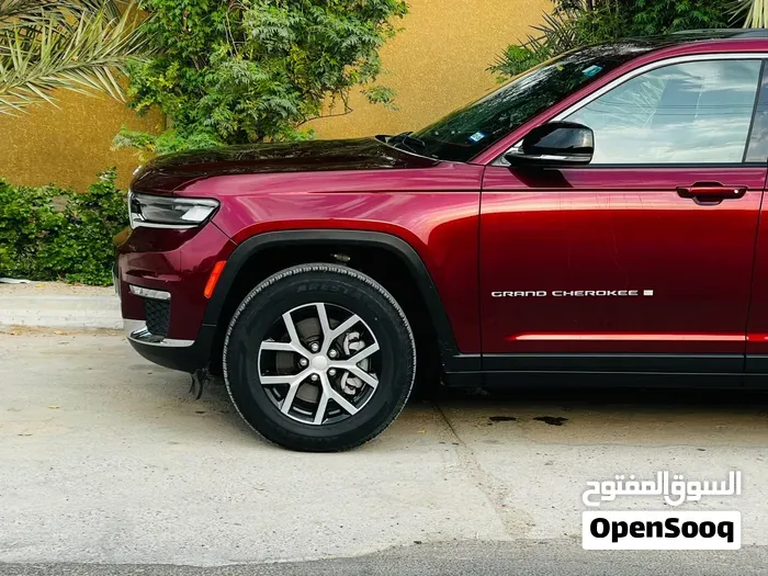 Jeep Grand Cherokee L 2024 photo 2