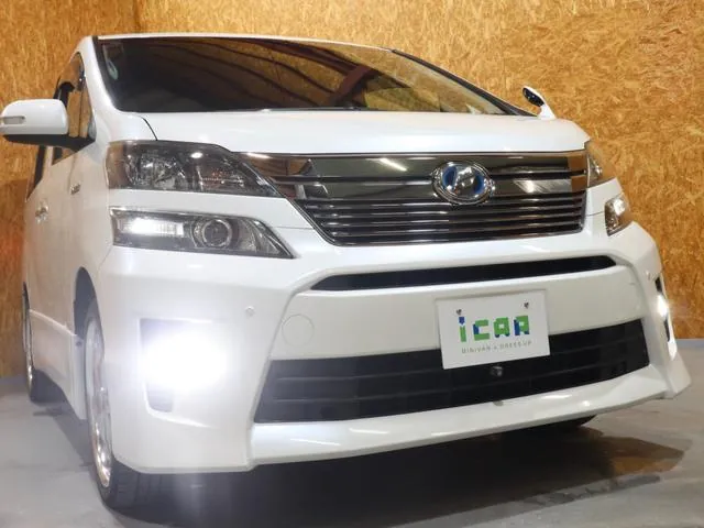 Toyota Versa Hybrid 2014 photo 2