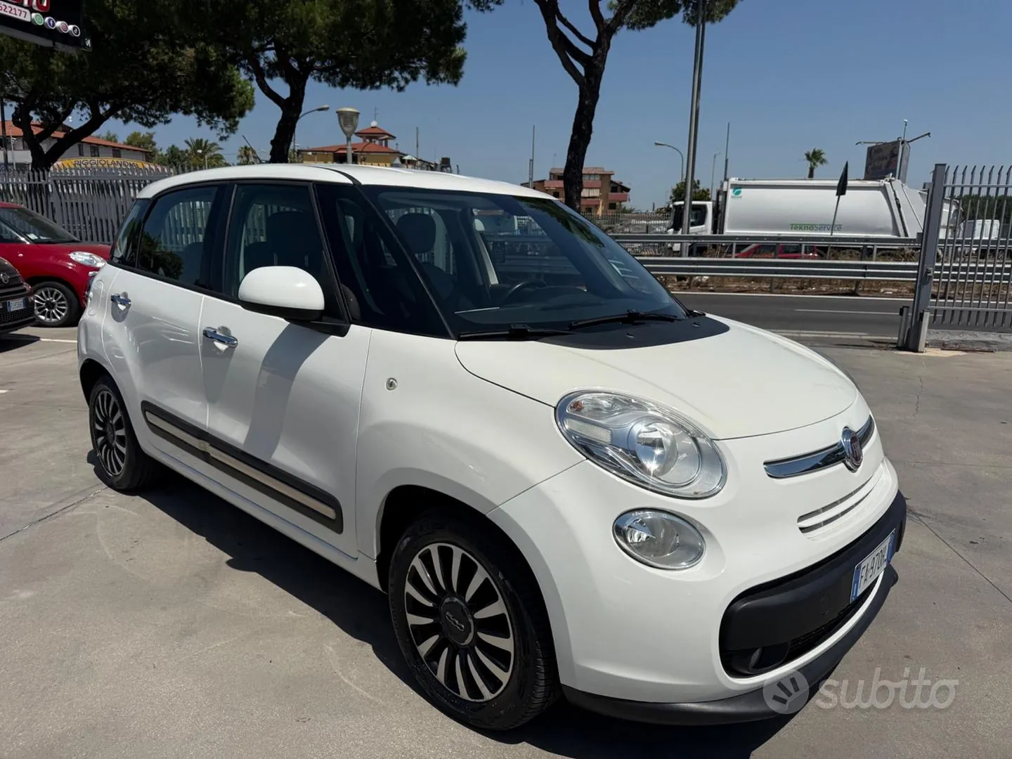 Fiat 500L 2015 photo 2