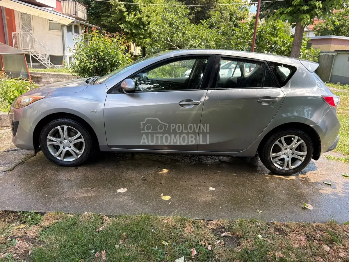 Mazda 3 2010 photo 3