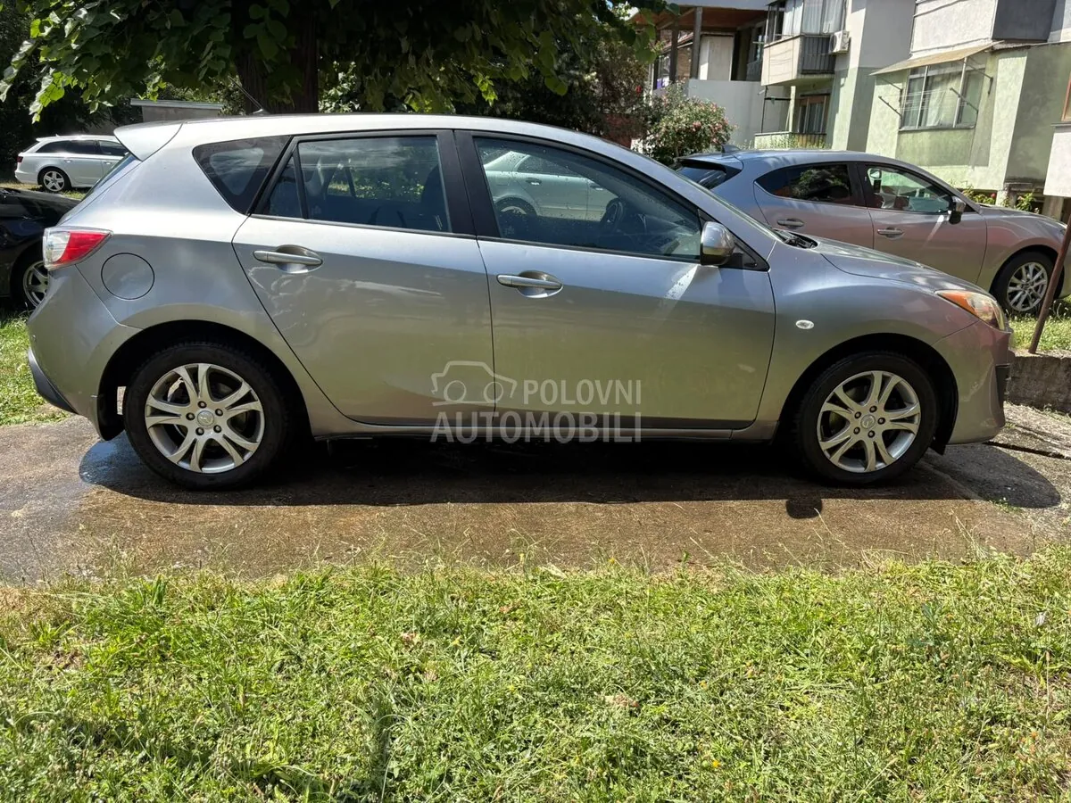 Mazda 3 2010 photo 4