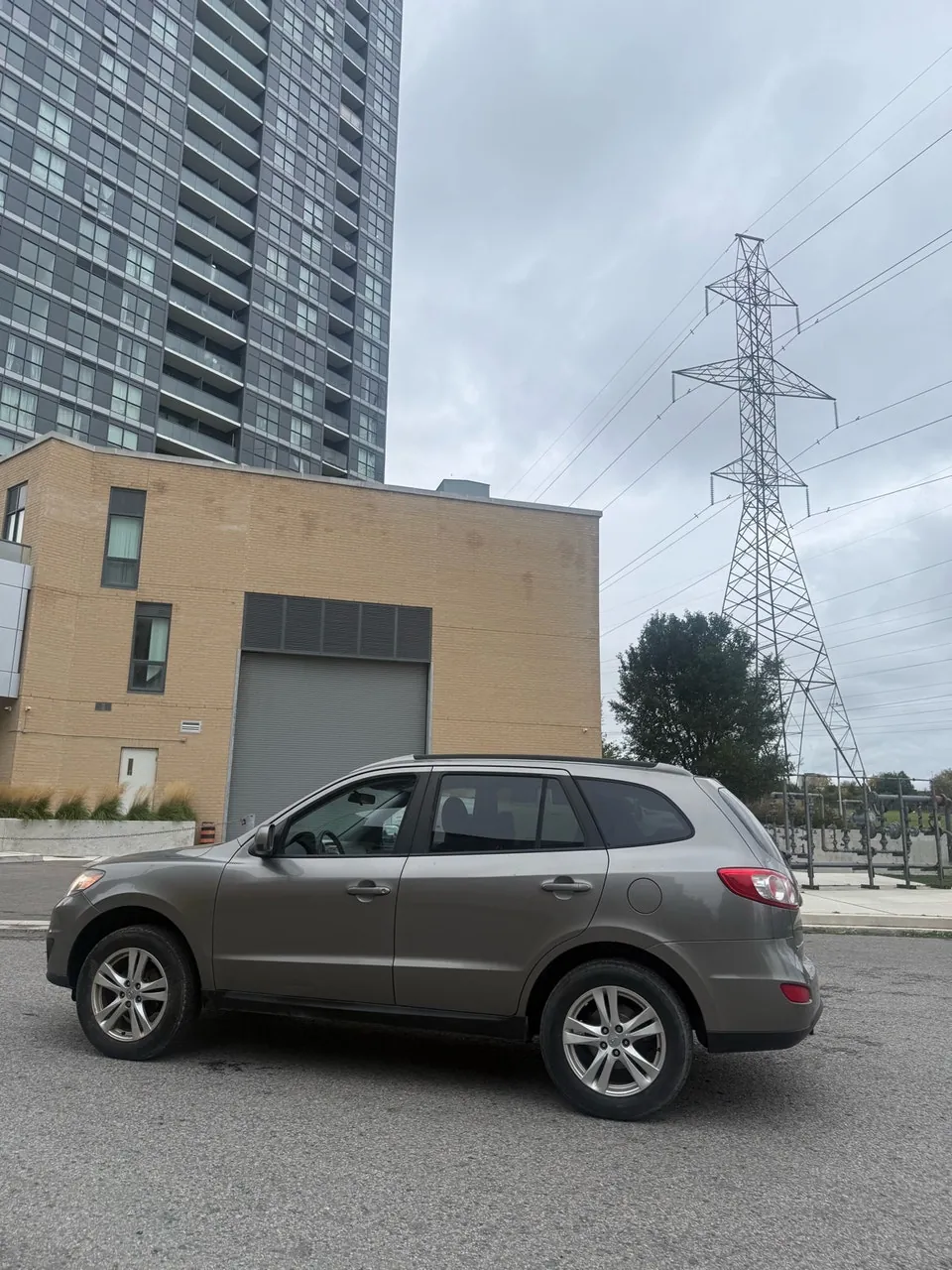Hyundai Santa Fe 2012 photo 3