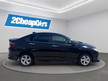 Honda Grace 2015 photo 5