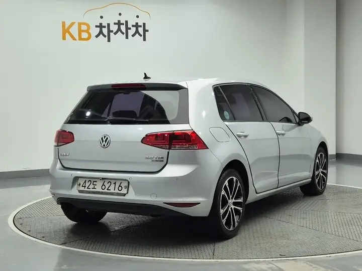 Volkswagen Golf 2014 photo 3