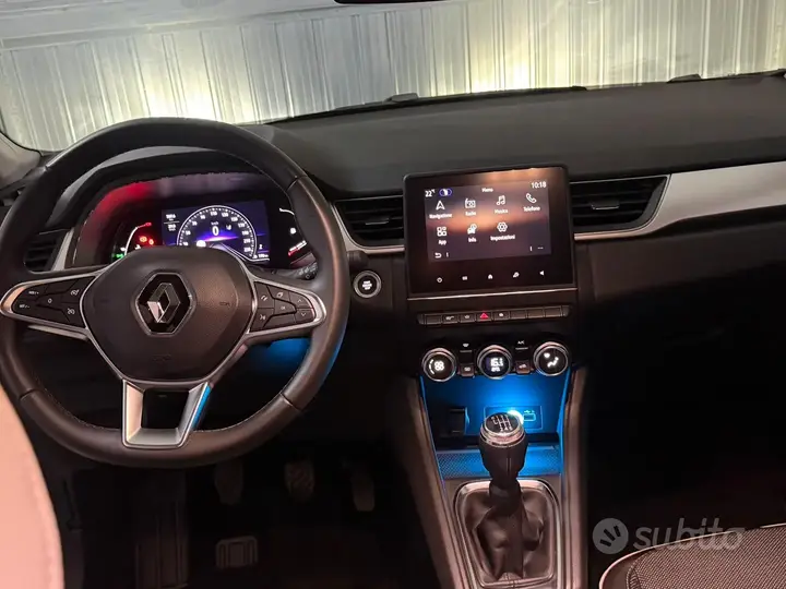 Renault Captur 2024 photo 3