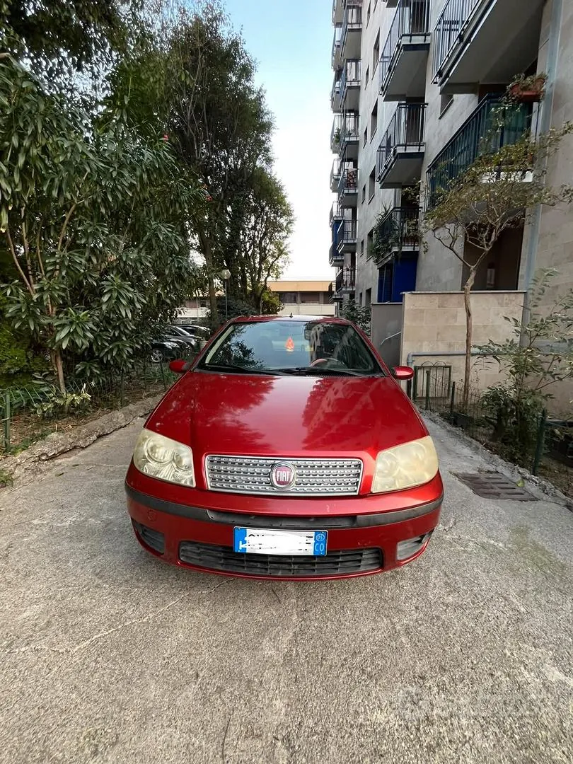 Fiat Punto 2005 photo 2