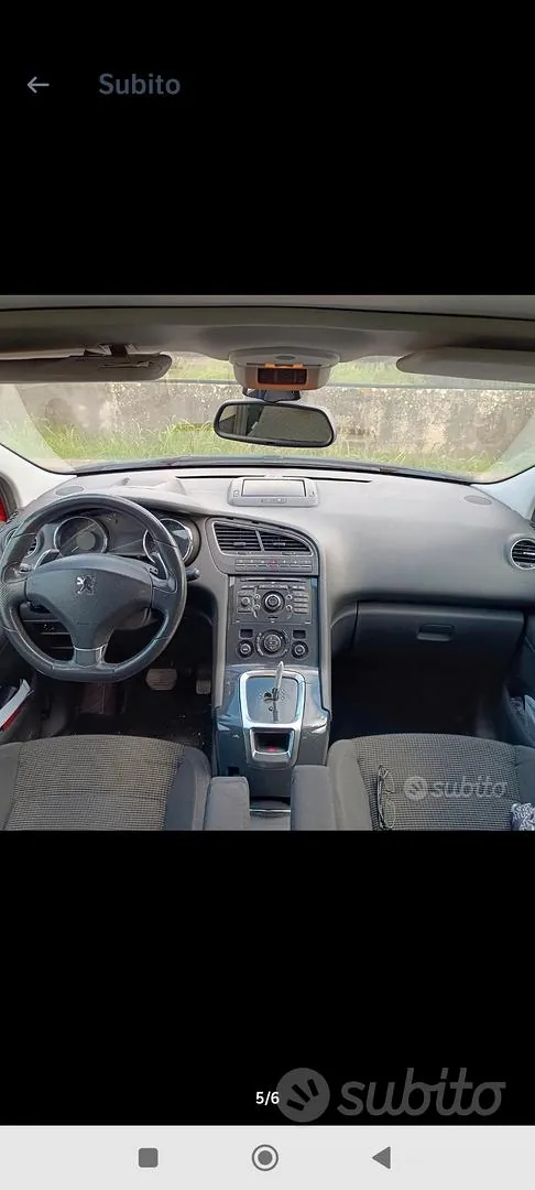Peugeot 5008 2011 photo 4
