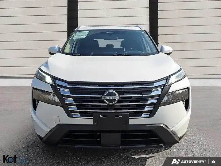 Nissan Rogue 2025 photo 2