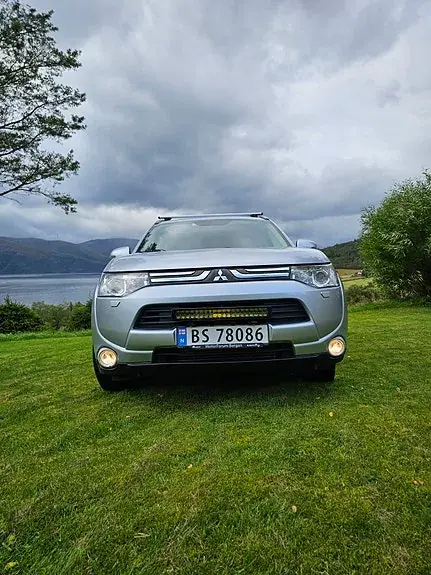 Mitsubishi Outlander 2013 photo 5