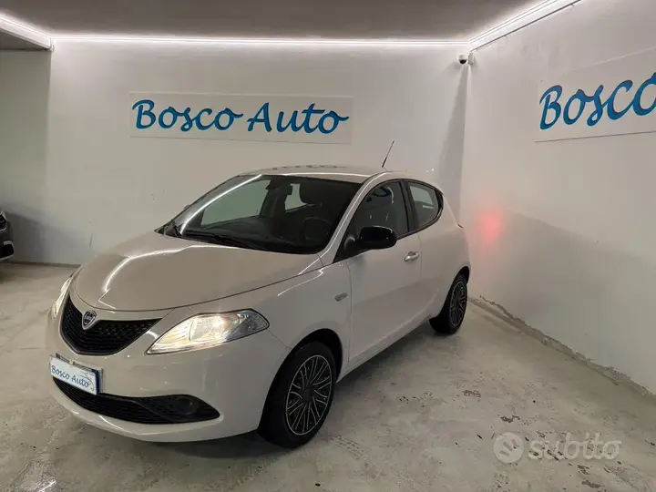 Lancia Ypsilon 2018 photo 3