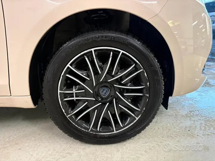 Lancia Ypsilon 2018 photo 5