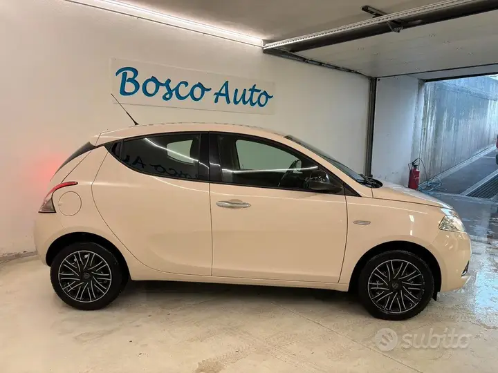 Lancia Ypsilon 2018 photo 4